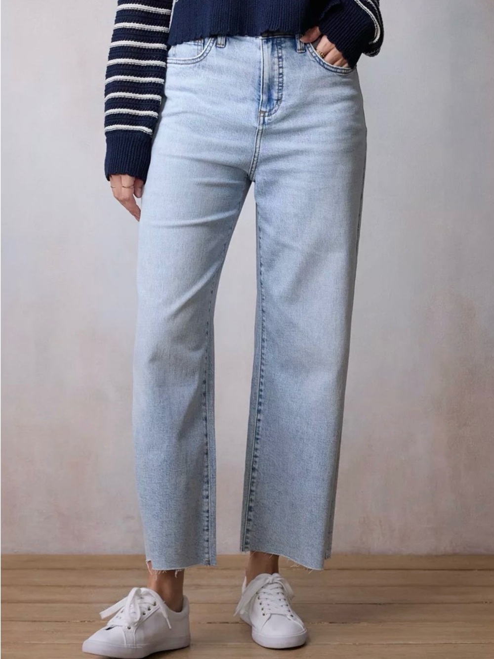 Lauren Conrad Super High Rise Wide Leg Ram Hem Jeans EUC